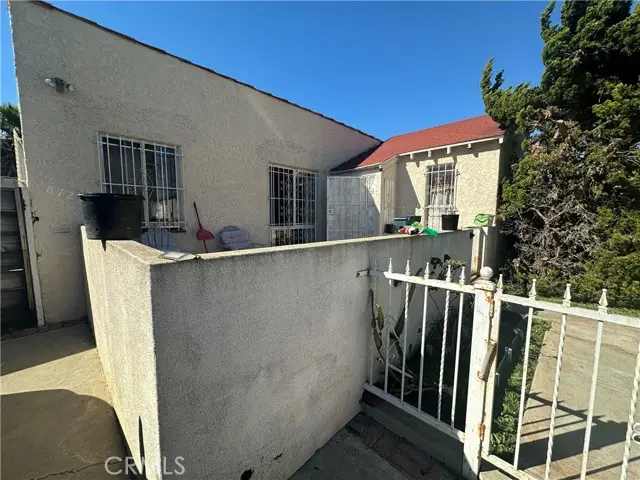8725 Denker, Los Angeles, CA 90047 - #2