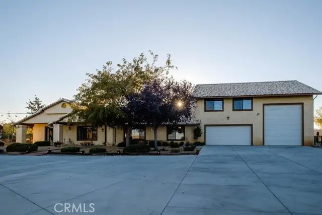 7854 Oak hills Rd, Hesperia, CA 92344 - #1