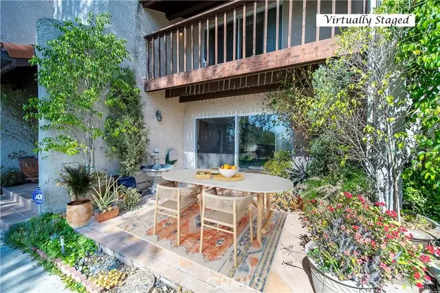 9512 Via Venezia, Burbank, CA 91504 - #1