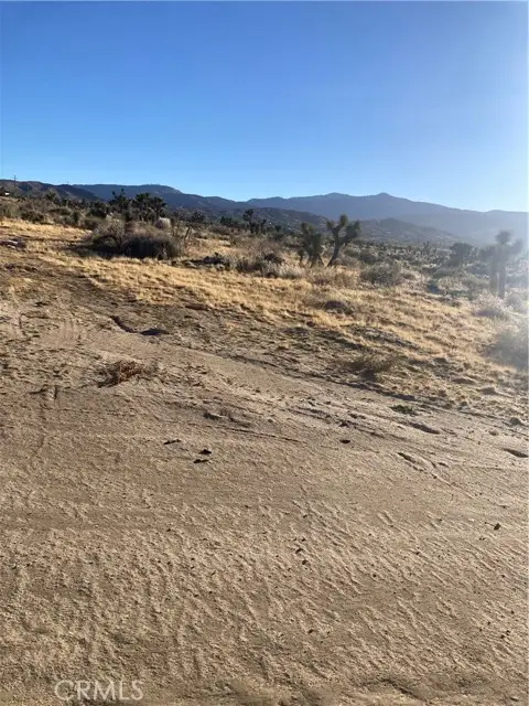 1 White Fox Trail, Phelan, CA 92371