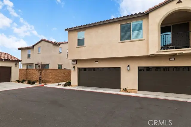 16667 Snowdrop  #2, Fontana, CA 92336 - #1