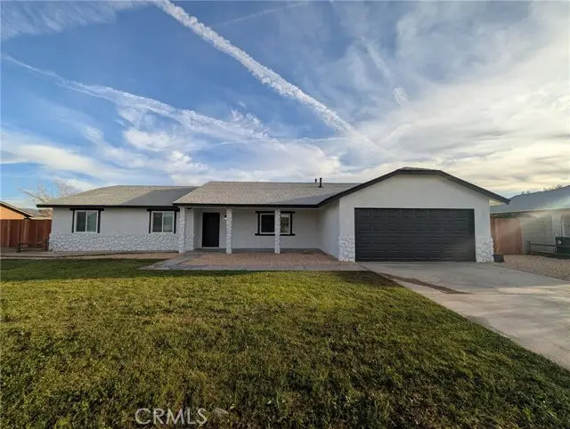 22557 Ojai Road, Apple Valley, CA 92308 - #1