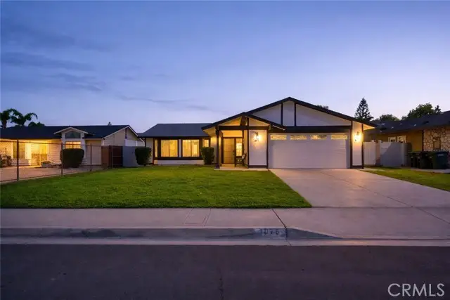 1075 Leslie Court, Colton, CA 92324 - #1