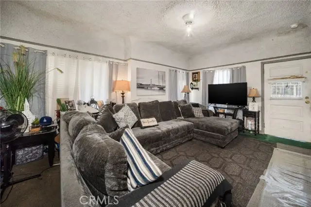 3016 Inez, Los Angeles, CA 90023 - #3