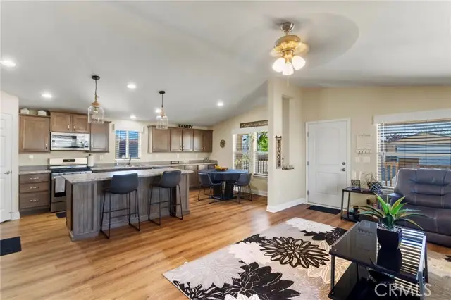 22241 Nisqually  #103, Apple Valley, CA 92308 - #2