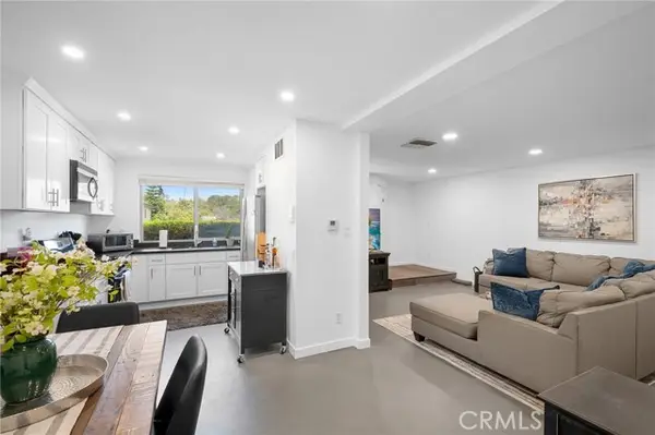 3827 Avenue 41, Los Angeles, CA 90065