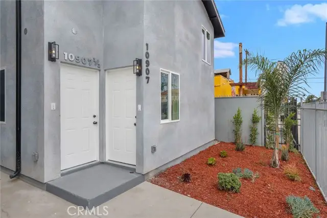 10907 Main Street, Los Angeles, CA 90061 - #2