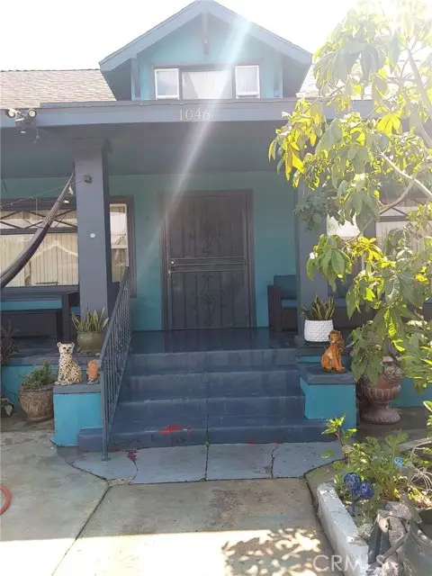 1046 49th, Los Angeles, CA 90037 - #3