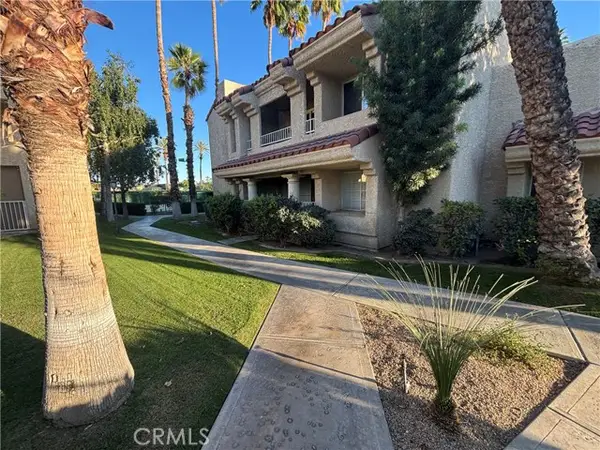 2700 Lawrence Crossley  #84, Palm Springs, CA 92264