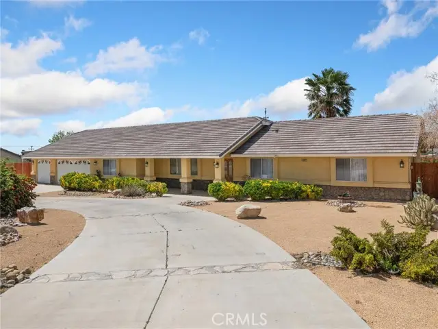 16992 Joshua, Apple Valley, CA 92307 - #1