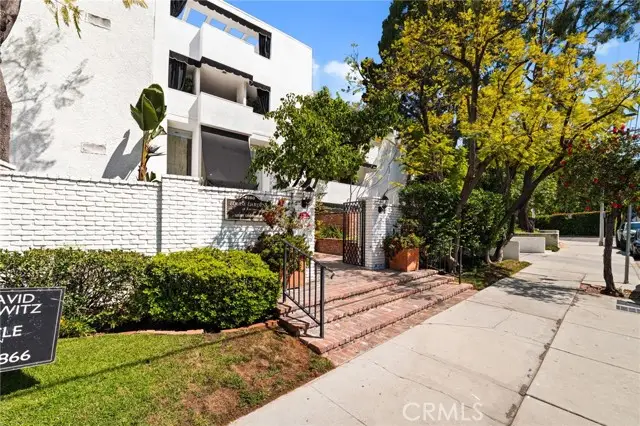 4950 Louise  #304, Encino, CA 91316 - #3