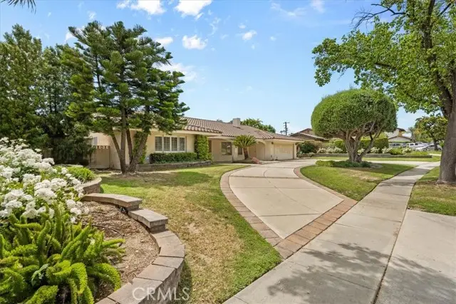 276 Grant Street, Upland, CA 91784 - #2