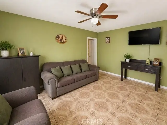 488 Gilbert, San Bernardino, CA 92404 - #3