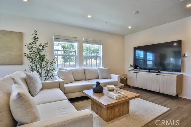 6932 Sierra Vista  #5, Fontana, CA 92336 - #1
