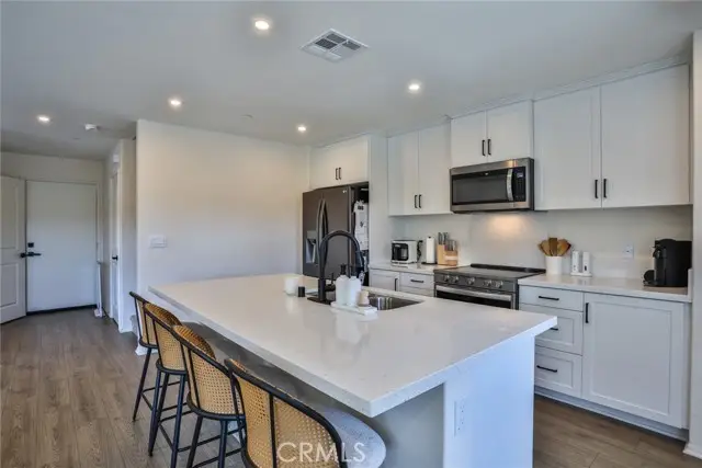 6932 Sierra Vista  #5, Fontana, CA 92336 - #2