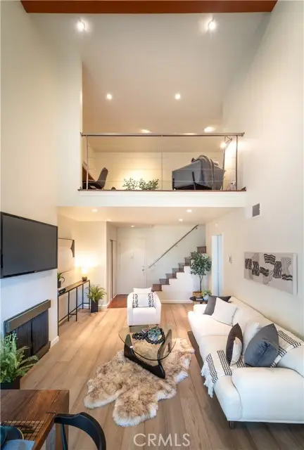 9309 Summertime Lane, Culver City, CA 90230