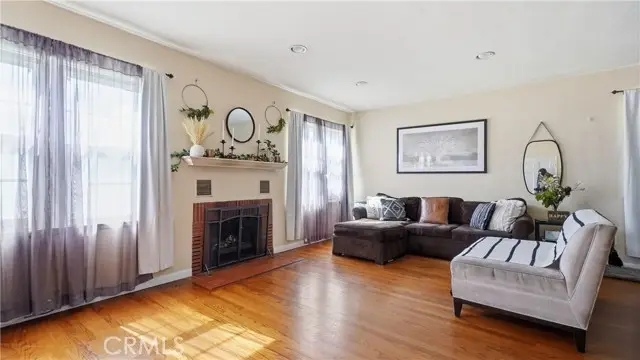 896 Valencia, Colton, CA 92324 - #3