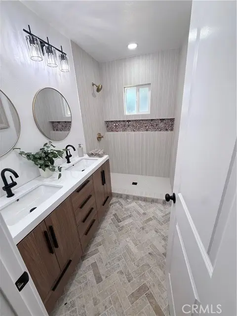 1452 61st, Los Angeles, CA 90047 - #2