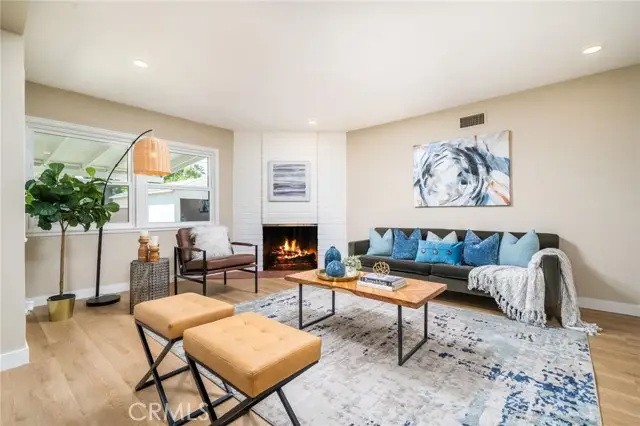 7057 Babcock, North Hollywood, CA 91605 - #1