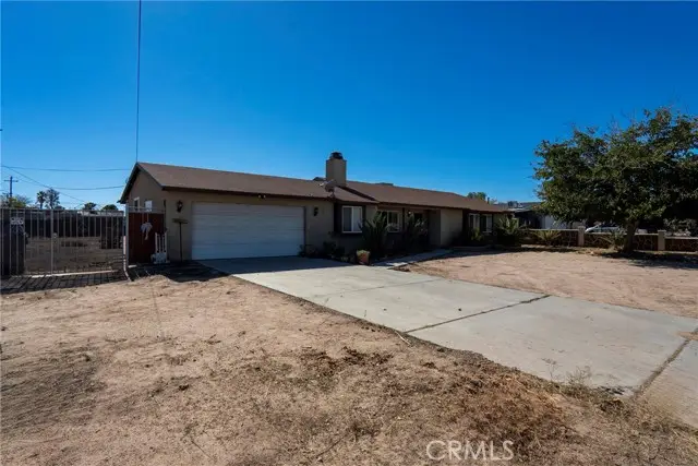 18401 Westlawn St, Hesperia, CA 92345 - #2