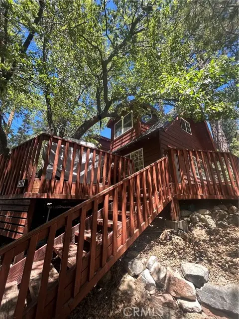 1289 Canyon Road, Fawnskin, CA 92333