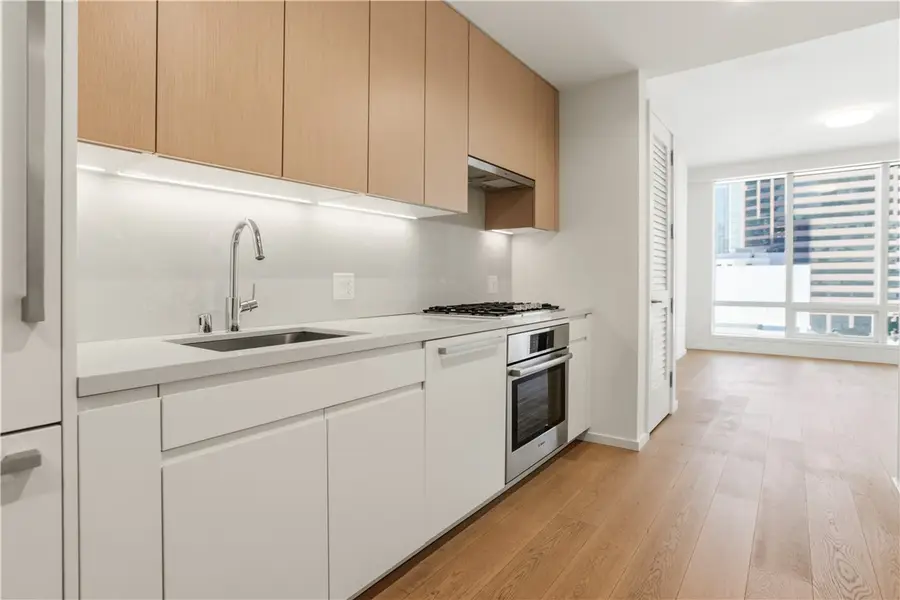 877 Francisco Street  #717, Los Angeles, CA 90017 - #2