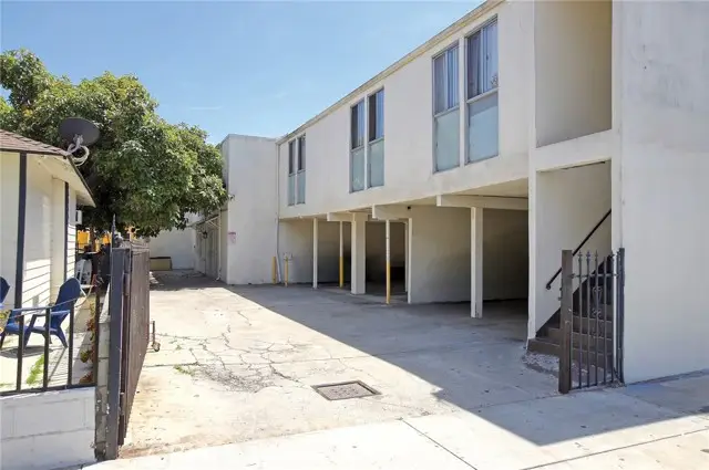 6906 Marbrisa Avenue, Huntington Park, CA 90255 - #3