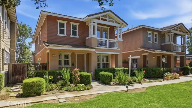 4257 Emerald, La Verne, CA 91750 - #2