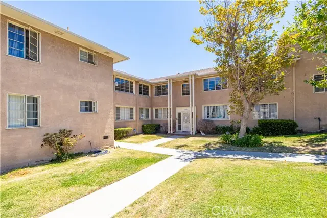 4072 Hillcrest Drive  #C, Los Angeles, CA 90008 - #3