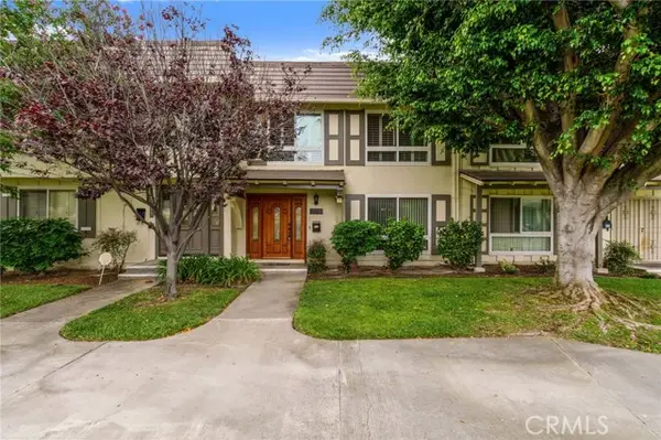 9850 Via Sonoma, Cypress, CA 90630