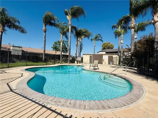9505 Arlington #77, Riverside, CA 92503