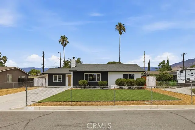 27176 Hibiscus, Highland, CA 92346 - #3