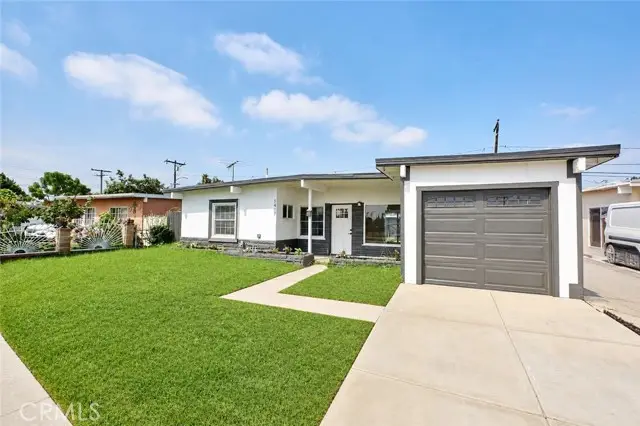 1407 Hillford Avenue, Compton, CA 90220 - #1