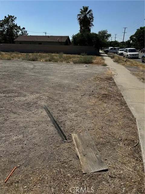 233 La Cadena Drive, Colton, CA 92324 - #2