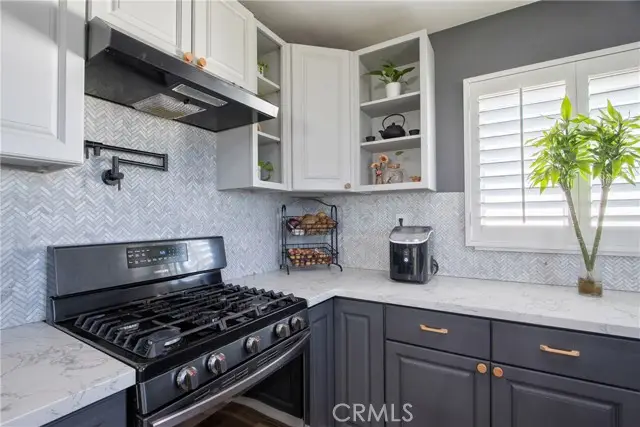 910 Granada Court, Ontario, CA 91762 - #2