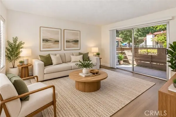 1350 Brentwood Circle  #B, Corona, CA 92882