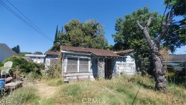 7347 De Soto, Canoga Park, CA 91303