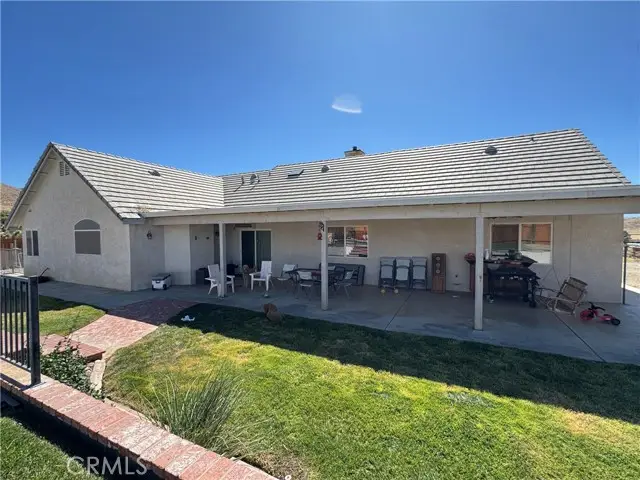 19755 Reyland Rd, Apple Valley, CA 92308 - #3