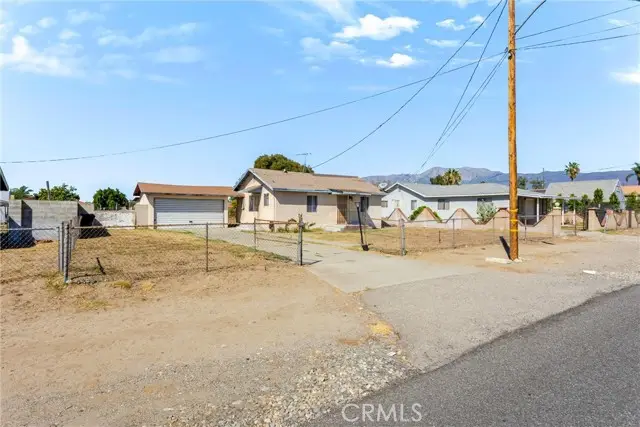 8982 Elm Avenue, Fontana, CA 92335 - #2
