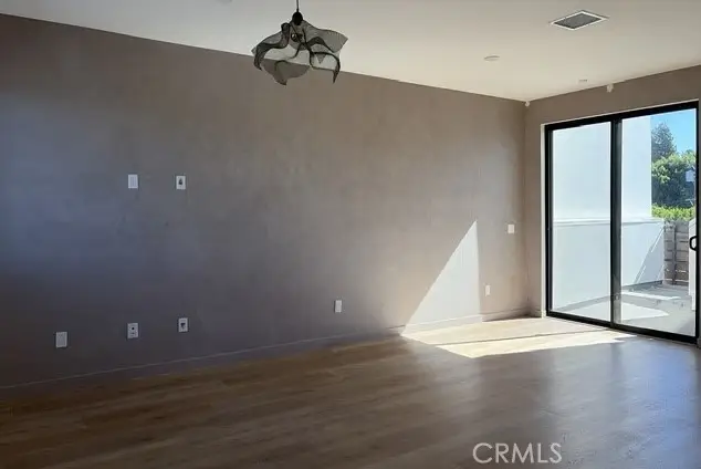 3288 Canary Way, Los Angeles, CA 90065 - #3