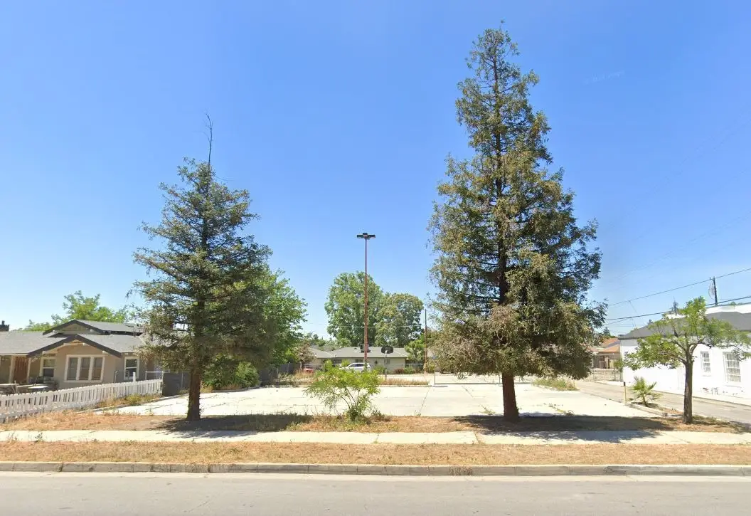 1810 Baker Street, Bakersfield, CA 93305 - #1