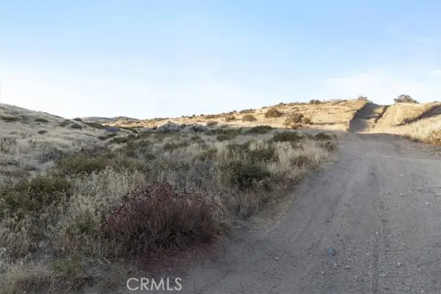 8023 Eaby Road, Phelan, CA 92371 - Image #3