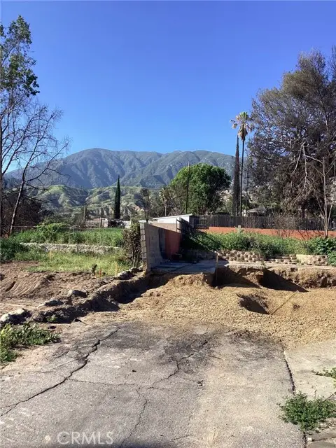 305 Las Flores Drive, Altadena, CA 91001 - Image #2