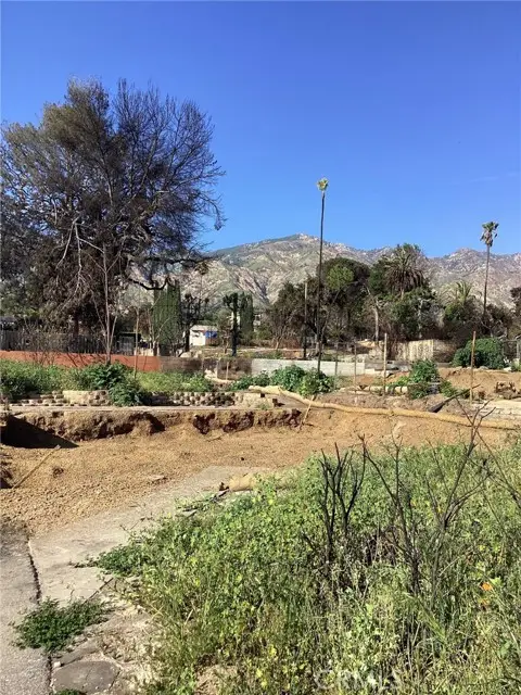 305 Las Flores Drive, Altadena, CA 91001 - Image #3