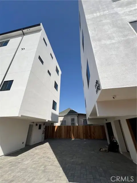 1128 Ardmore, Los Angeles, CA 90006 - Image #2