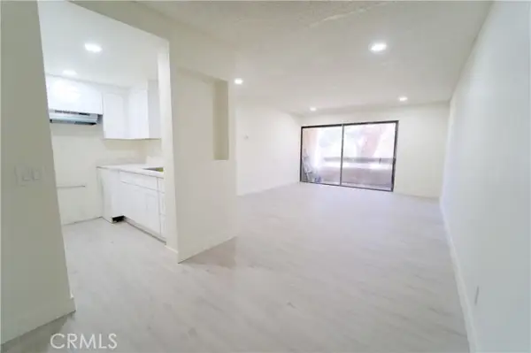 600 W Third St  #B211, Santa Ana, CA 92701