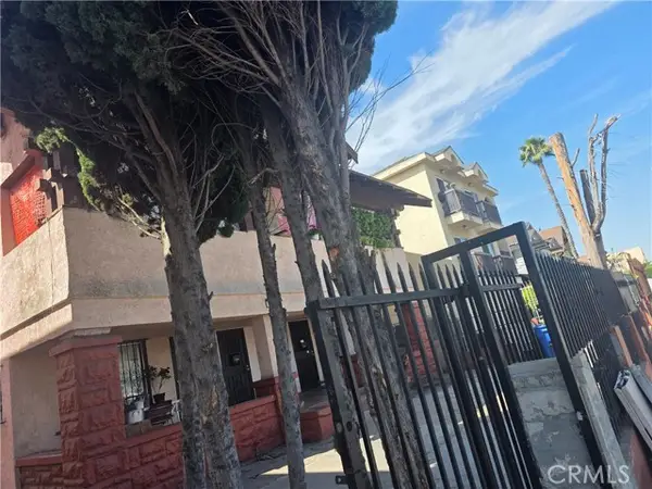 134 Vernon Avenue, Los Angeles, CA 90037