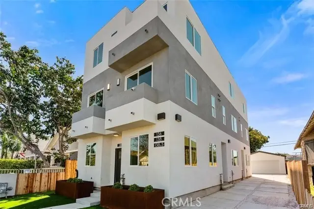 136 48th Street, Los Angeles, CA 90037 - #2