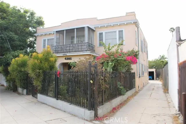 4305 San Pedro, Los Angeles, CA 90011 - #1