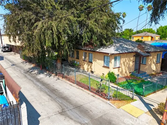 3519 60th, Huntington Park, CA 90255 - #3